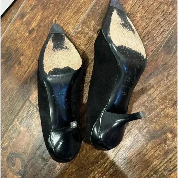 Dior Kitten Heel with Heart Charm - Picture 5 of 5